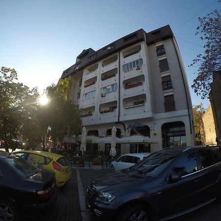 Violet Star Apartment Novi Sad Eksteriør billede